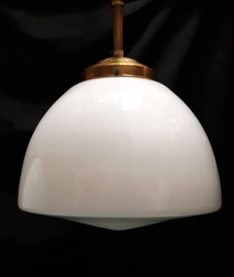 Pair of opaline and bronze suspensions