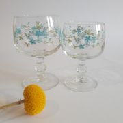 Set of 4 glasses with feet model Véronica Forget-me-nots France vintage