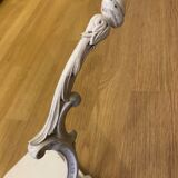 Wall coat door patère