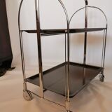 Rolling dessert, trolley says 'dinett'