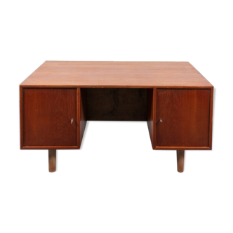 Teak desk from 1950s Danish modern architecture