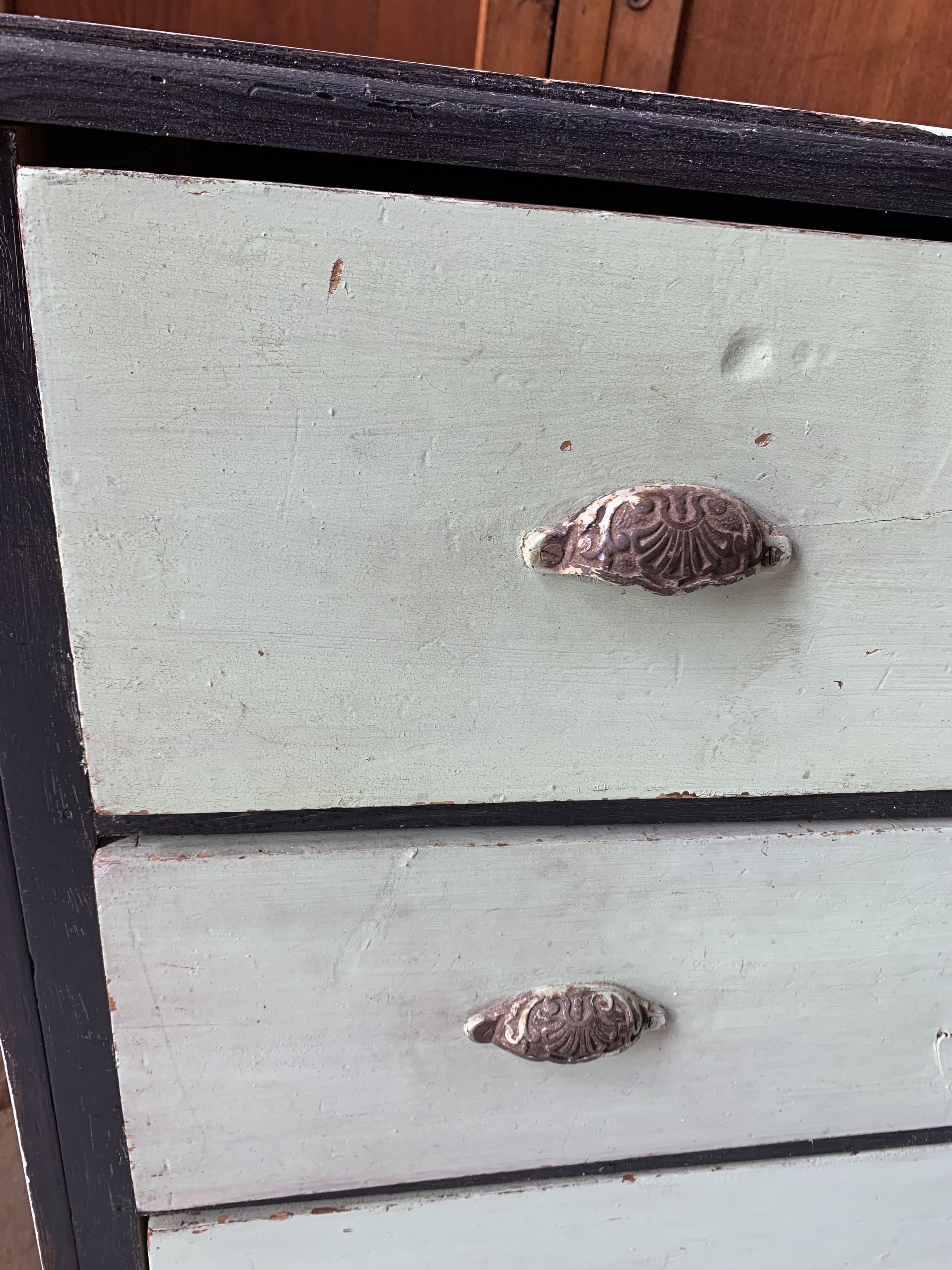 Green chest of drawers 3 drawers