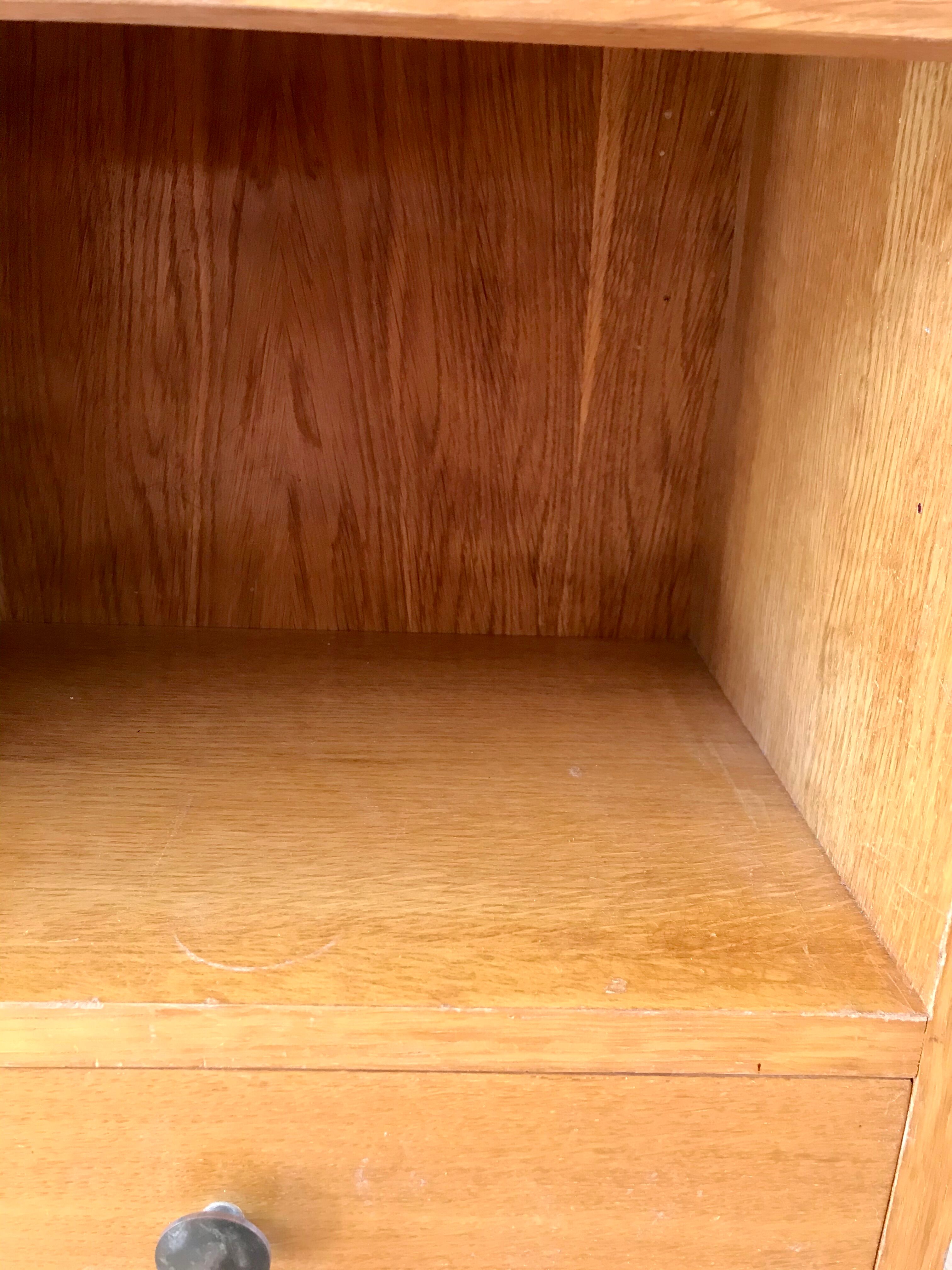 Storage in oak veneer 50s