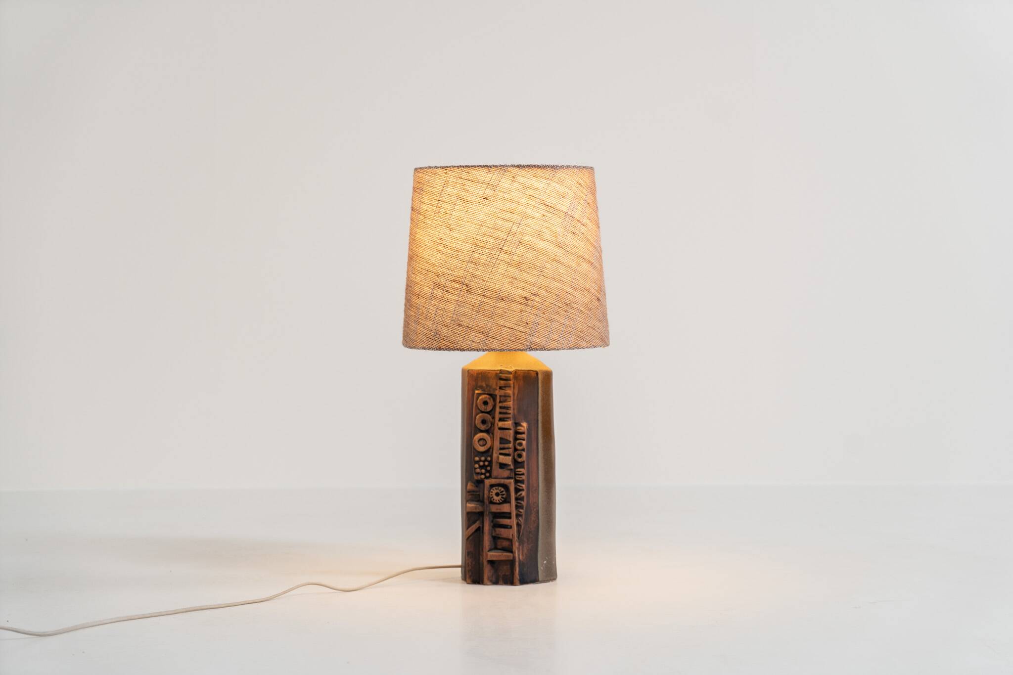 Sculptural “Kennegie” ceramic lamp by Peter Ellery for Tremaen