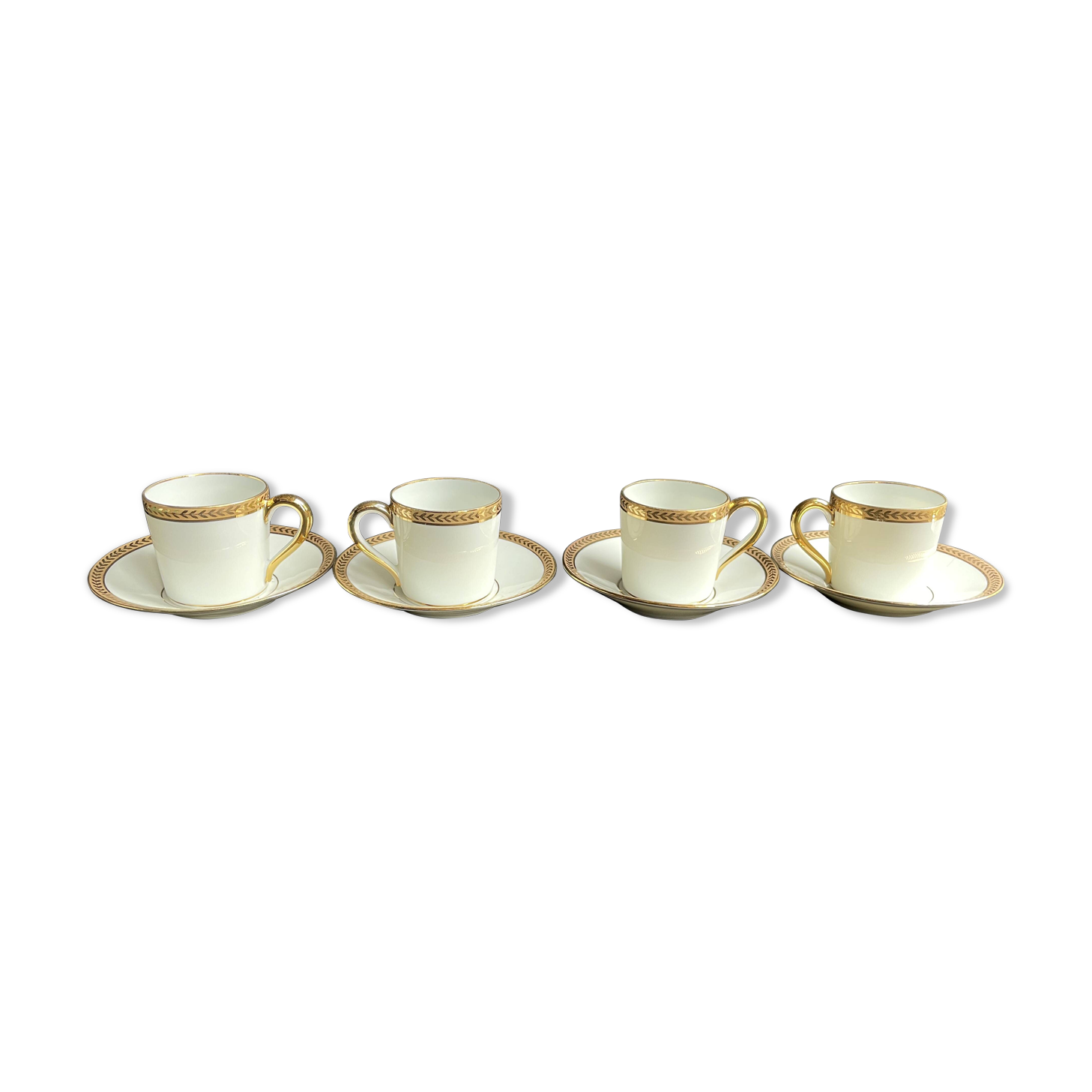 4 Tasses à Moka Et Leur Soucoupe En Porcelaine De Limoges