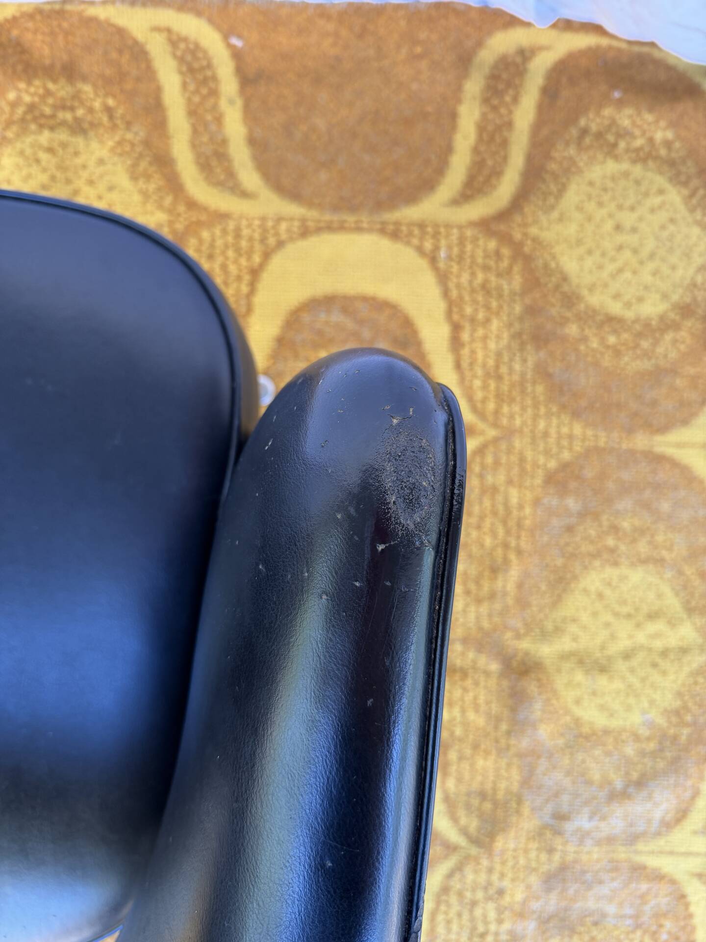 Saarinen Conference Chair by Knoll International