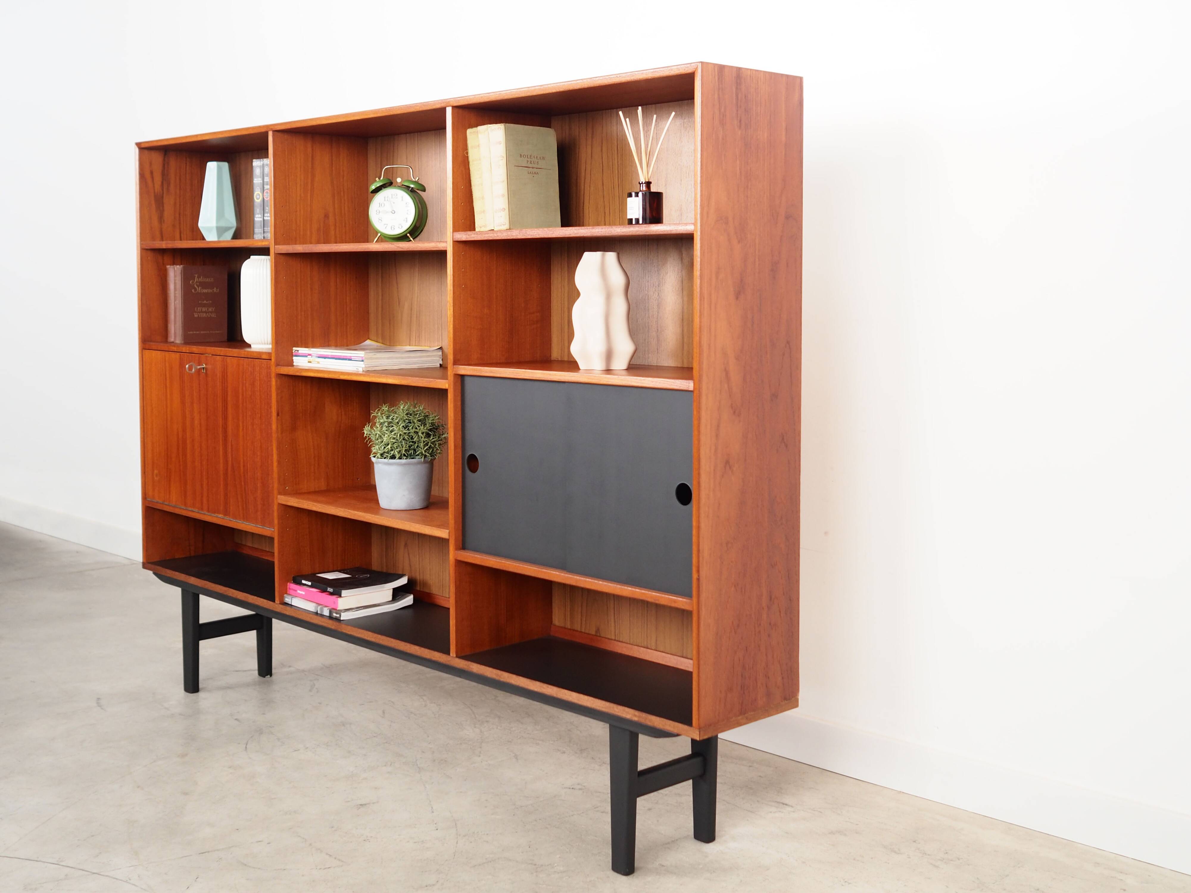 Teak bookcase, Danish design, 1970s, production: Denmark