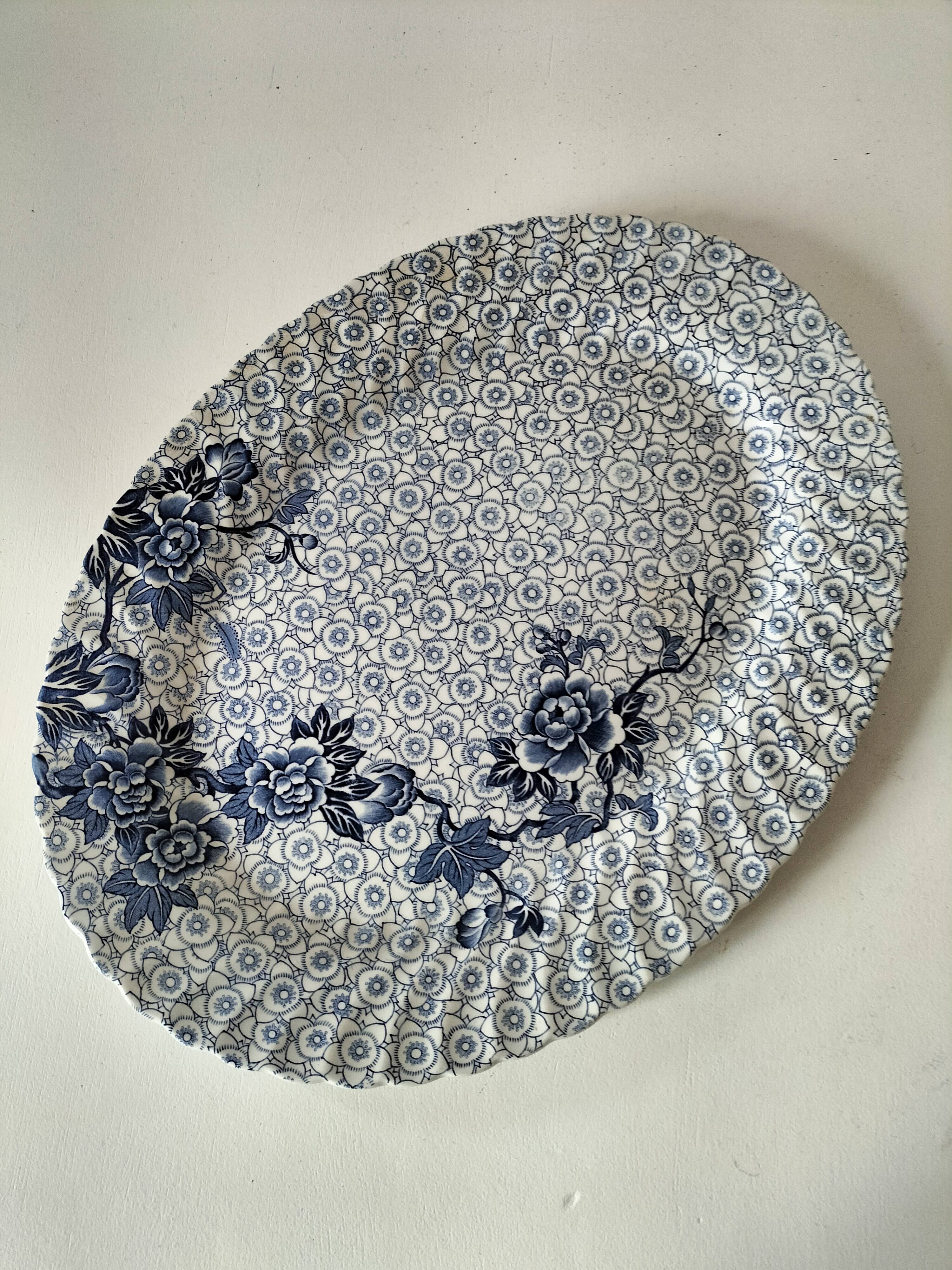 Antique oval plate Johnson Brothers "Lotus" blue, England
