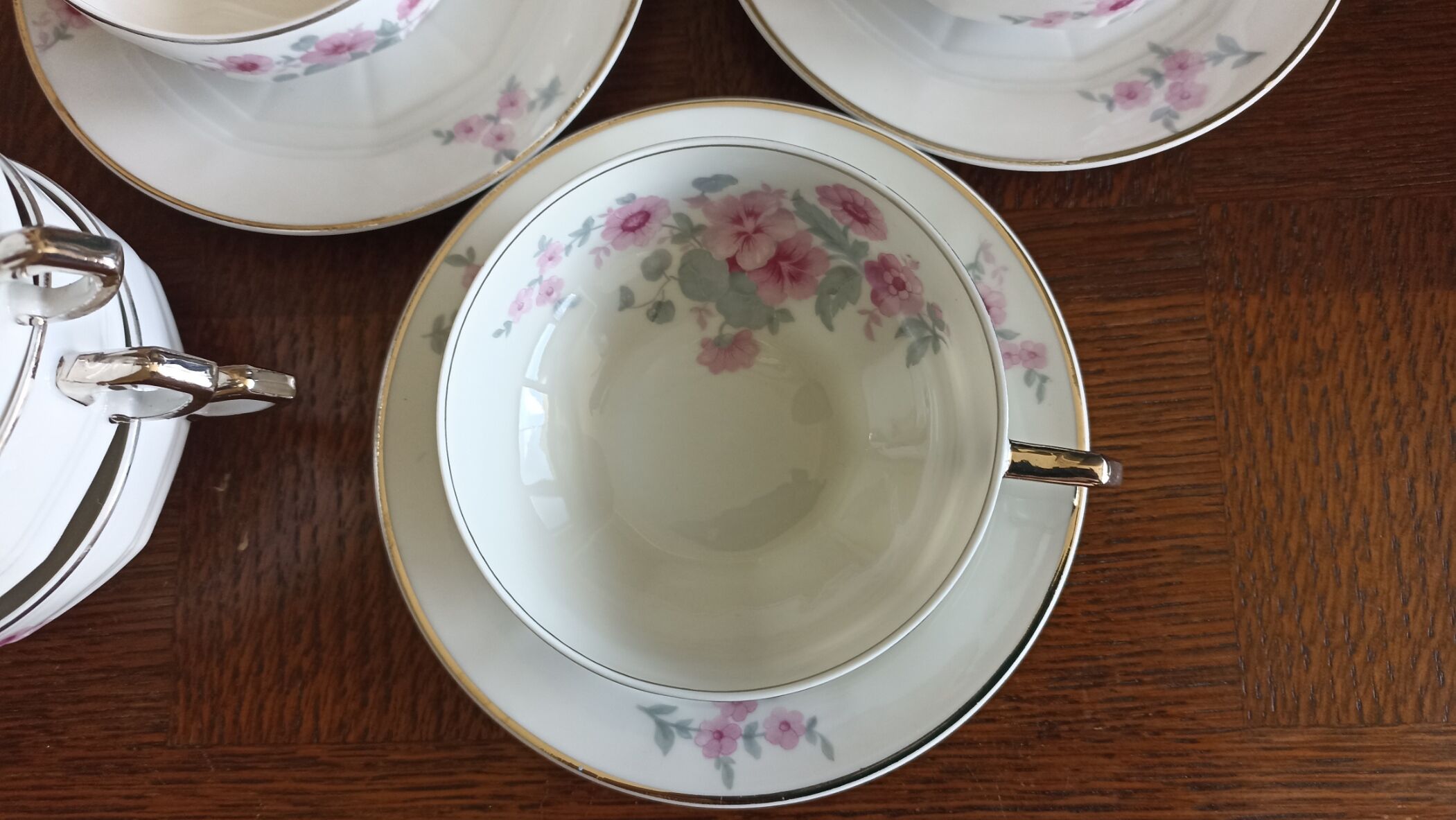 Tea set part by André Giraud - Limoges porcelain