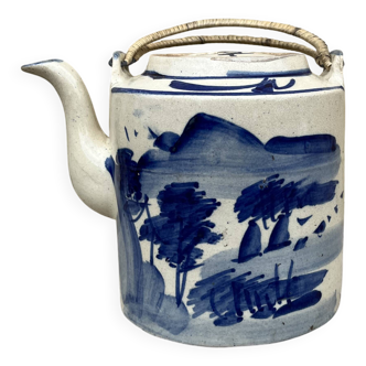 19th century hand-painted Chinese teapot