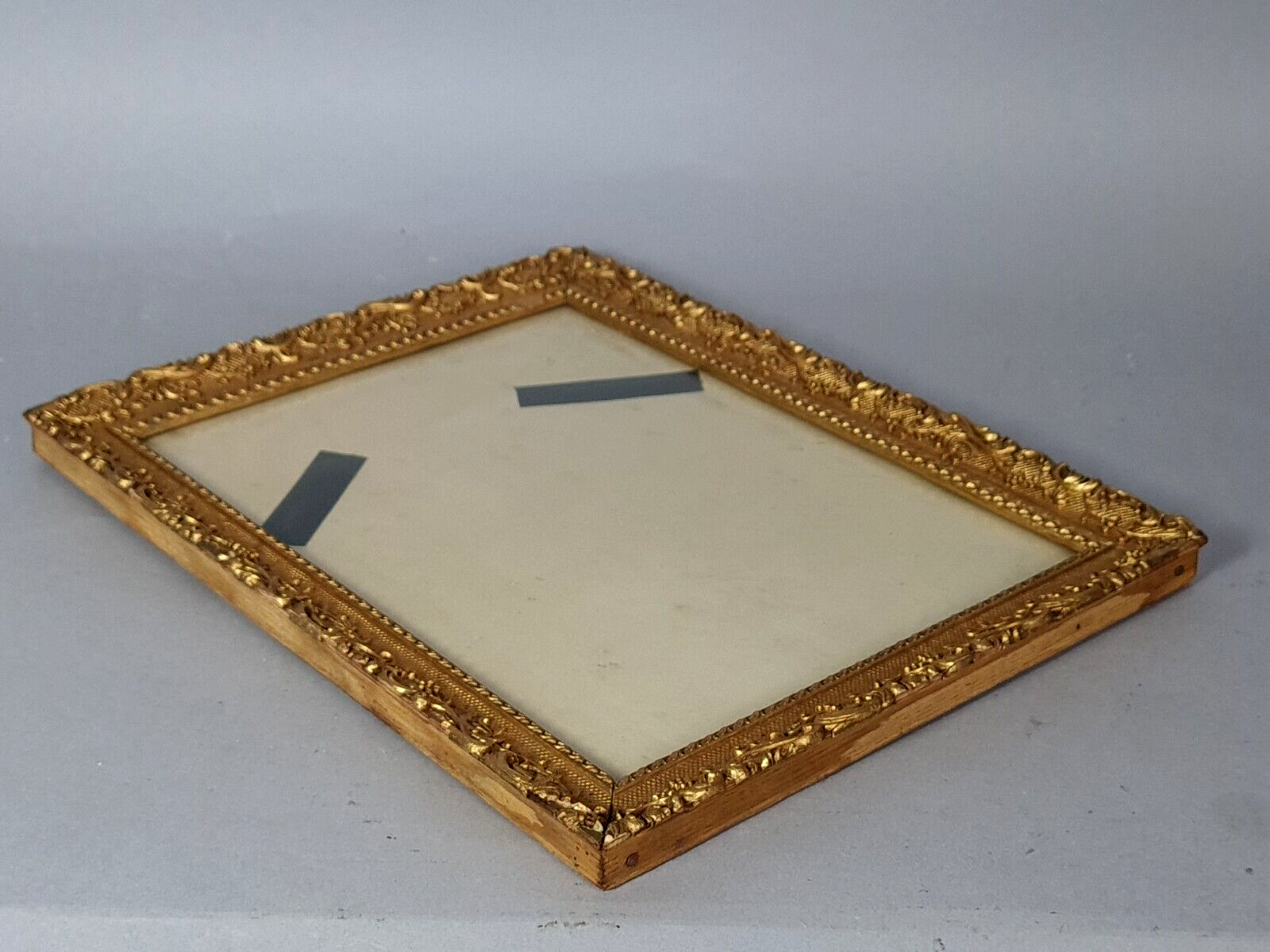 Old frame 33x26 foliage 29x22 cm wood gilded stucco gold leaf +glass SB158
