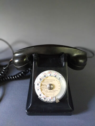 Vintage bakelite dial phone