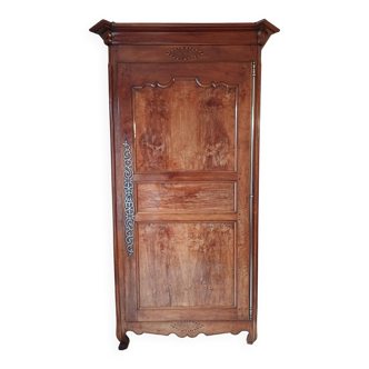 Antique Vendée cabinet in solid wood