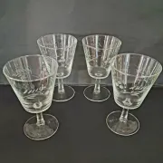 4 engraved wine glasses from the 1960s