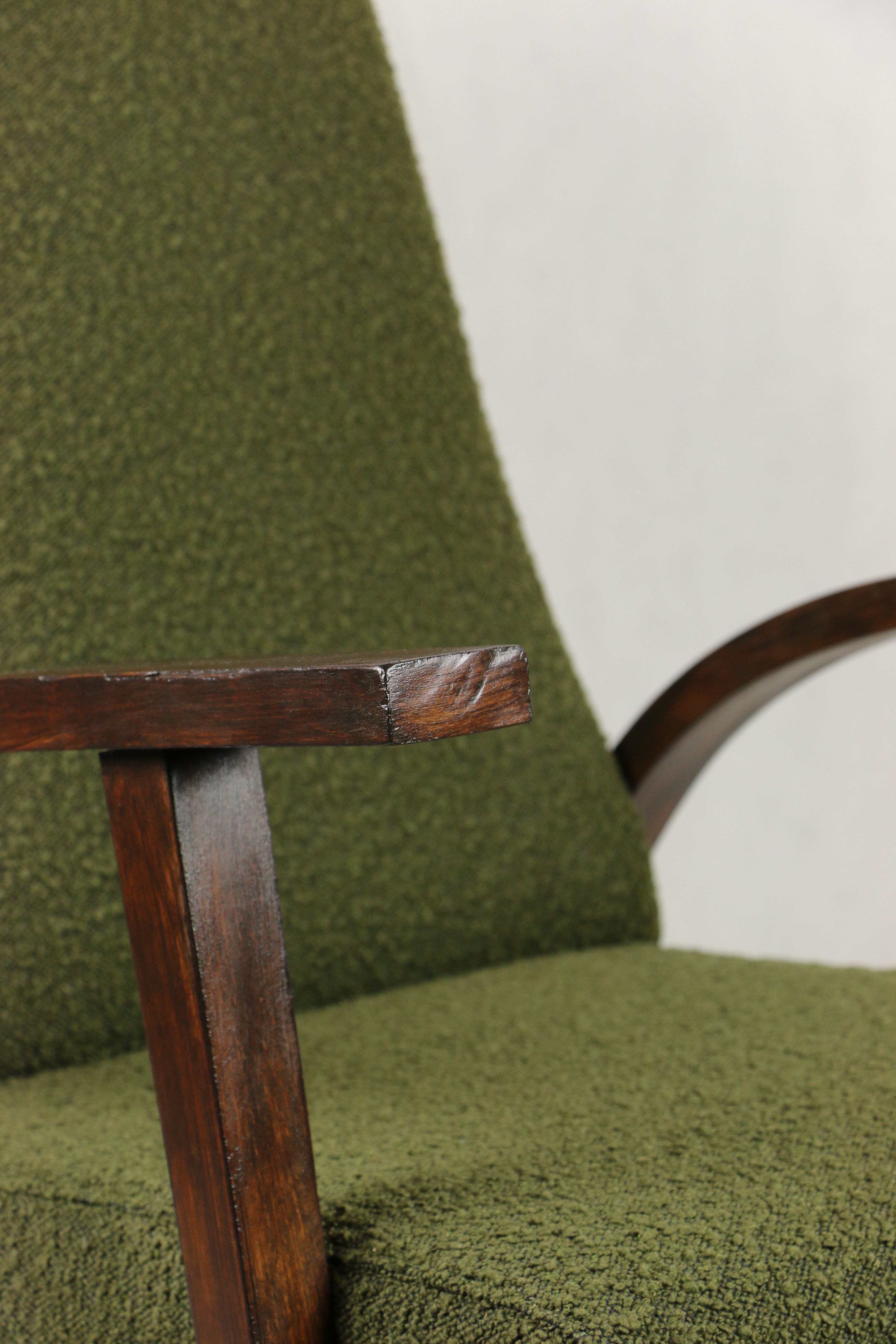Olive Green Boucle Armchair design by Lejkowski – Leśniewski, 1970s