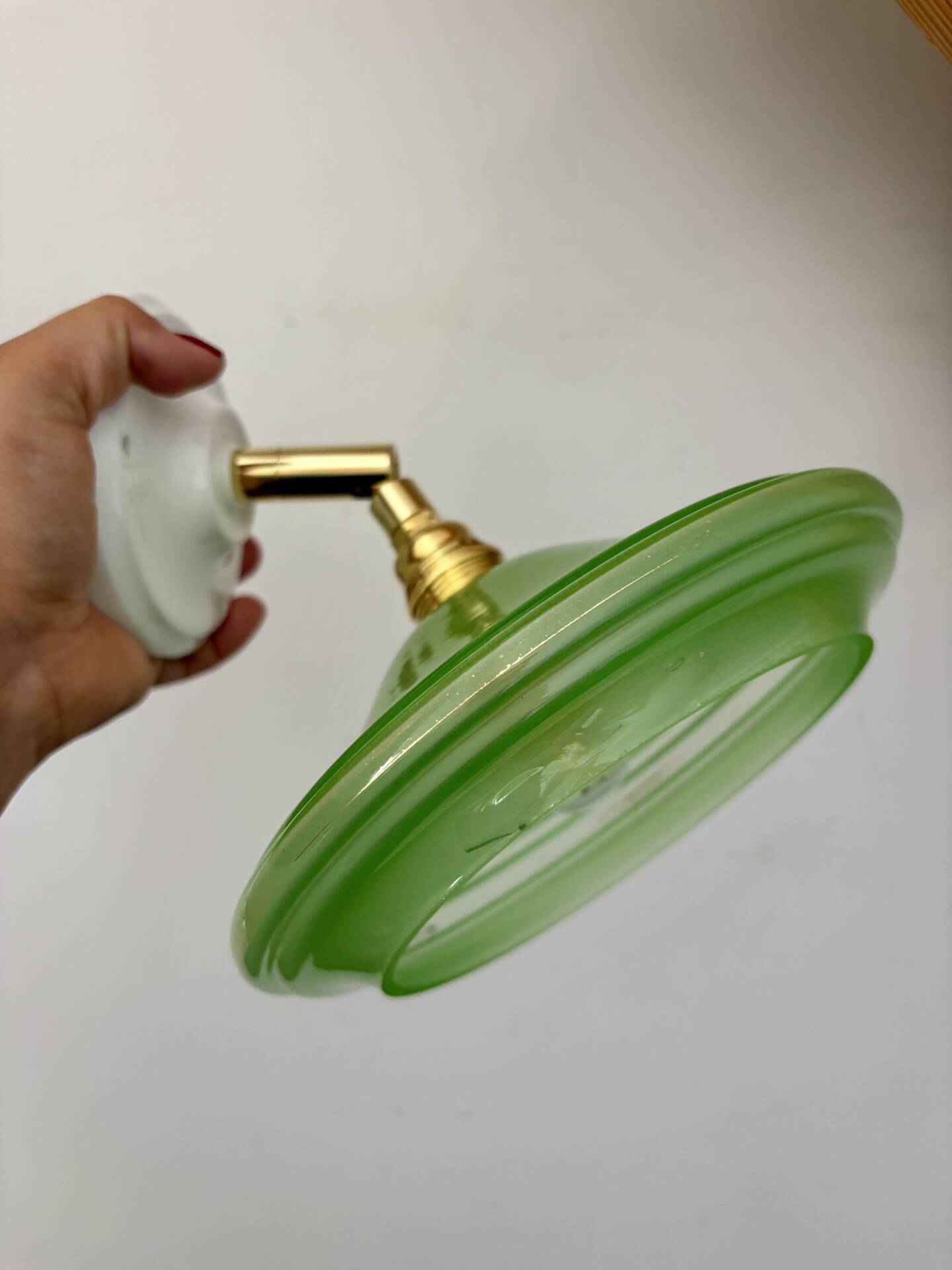 Vintage lampshade in green and gold glass