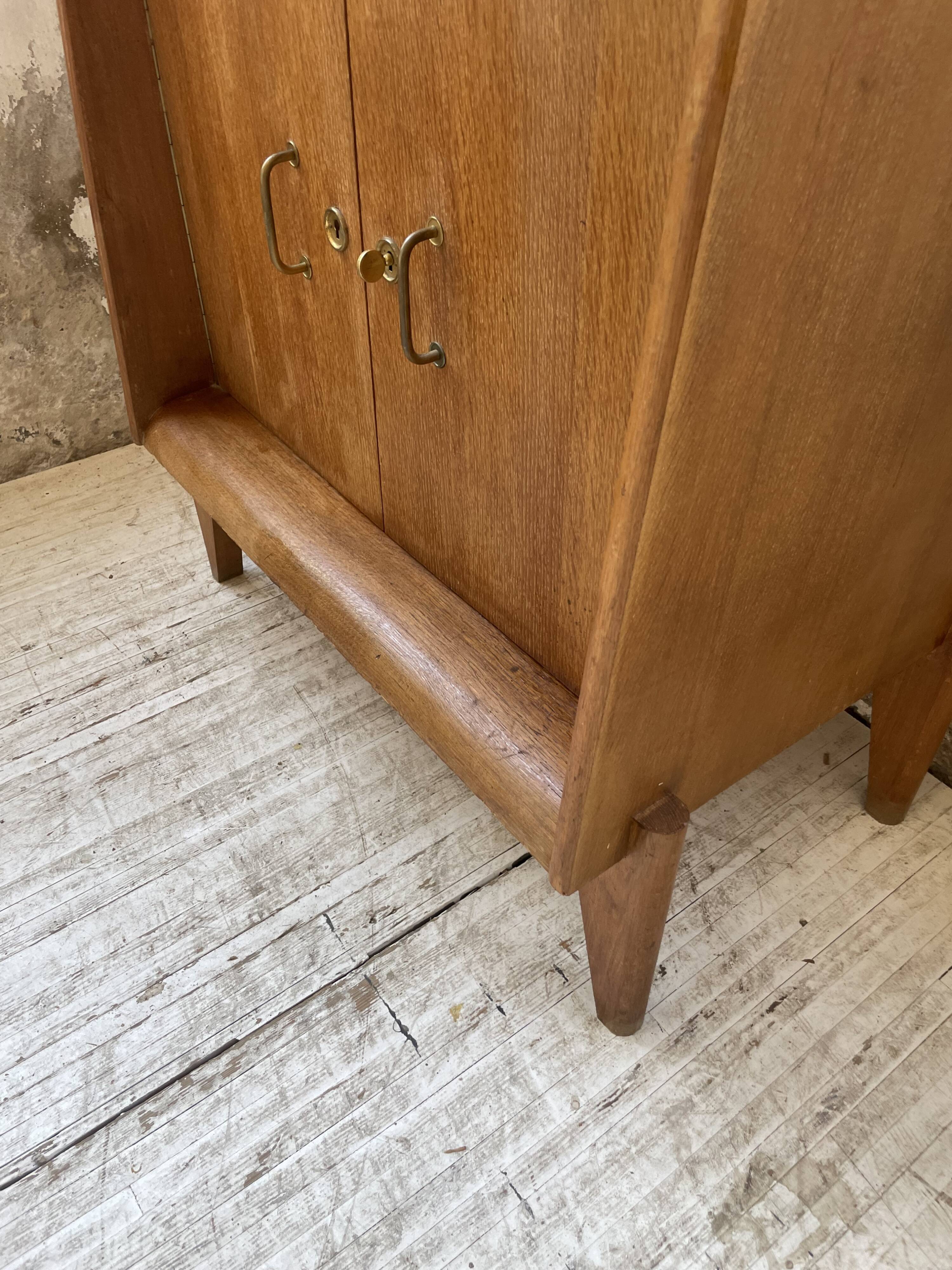 Meuble de rangement secrétaire chêne années 60
