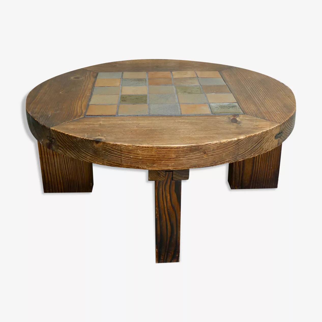 Brutalist coffee table in solid wood and stoneware tiles, circa 1960.