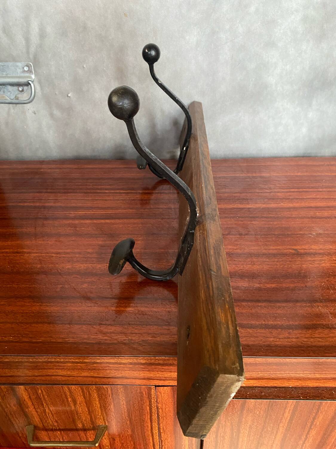 Old wooden coat rack + 2 double black metal hooks