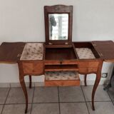 Wooden dressing table