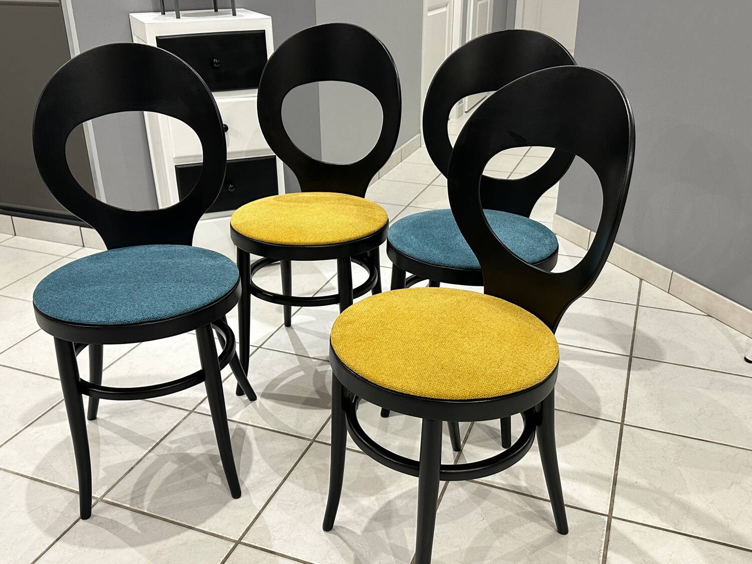 Set of 4 Baumann Bistro chairs, Mouette model, vintage 1970