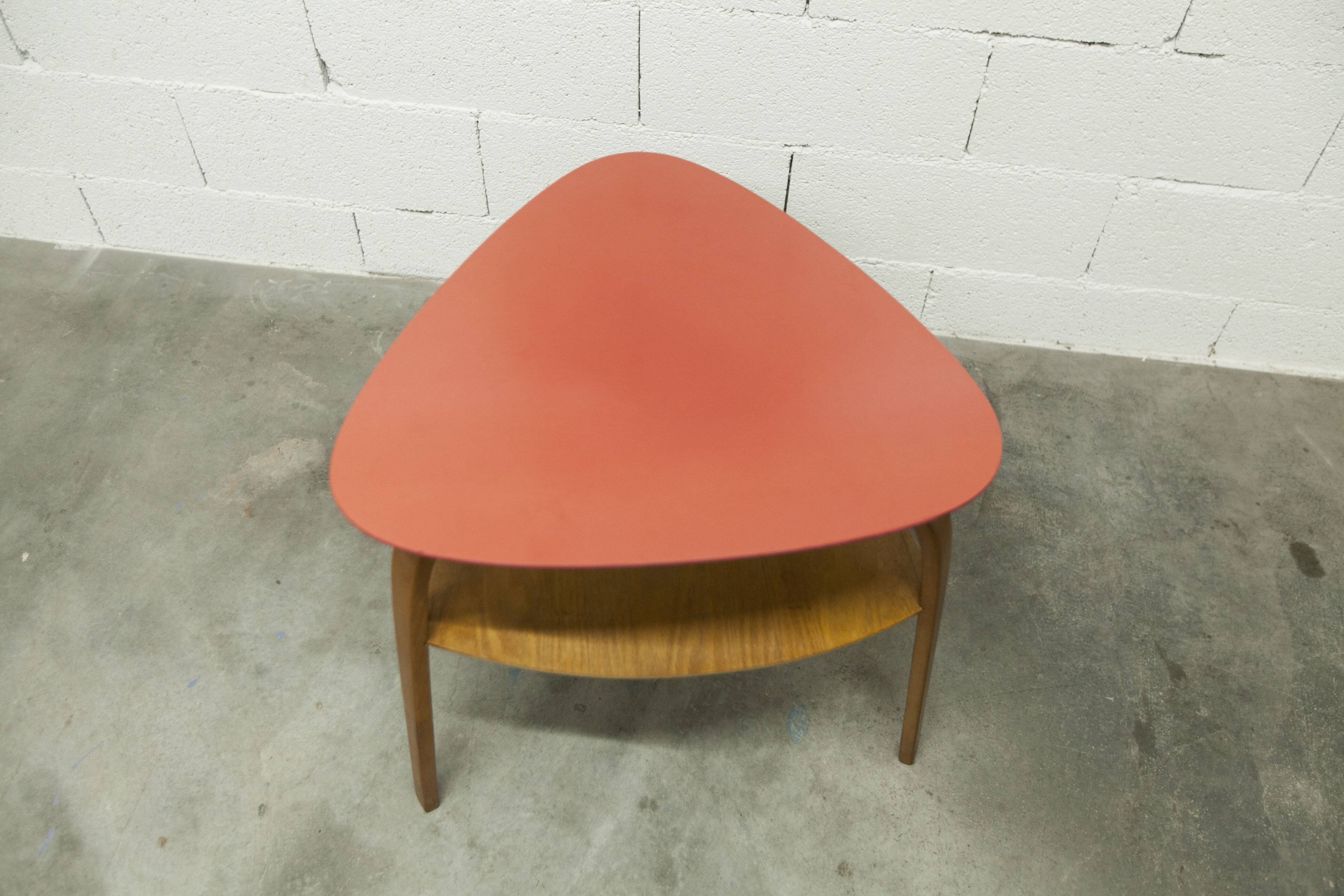 Baumann "bowwood" tripod coffee table designed by Hugues Steiner 1960