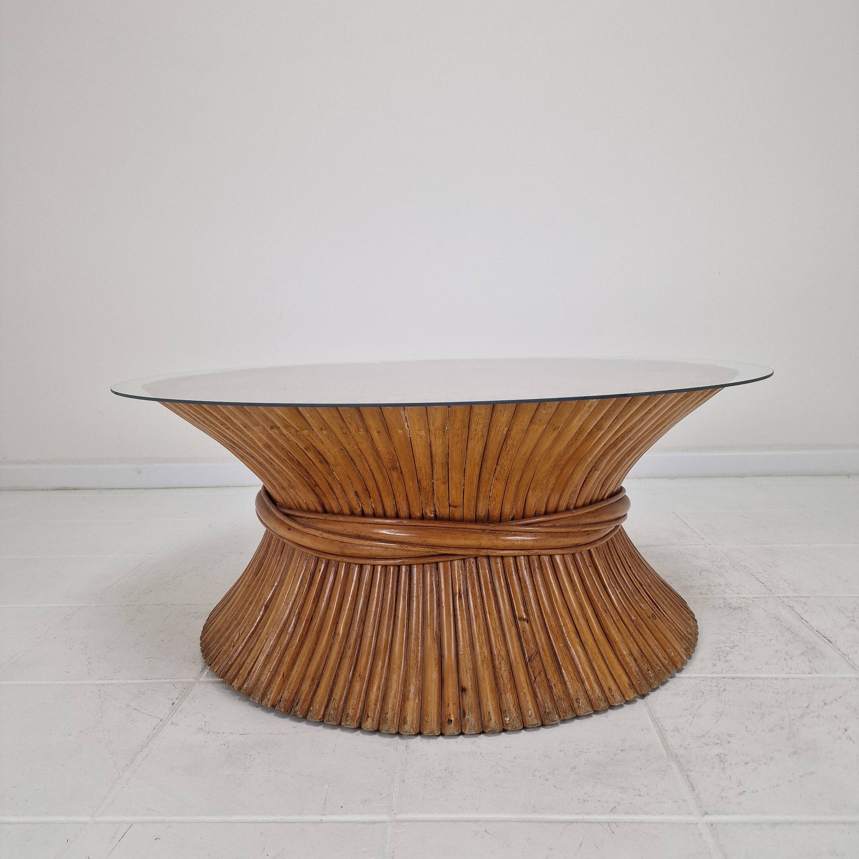 Table basse en bambou en forme de gerbe de blé par McGuire, États-Unis, vers 1970