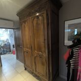 Walnut Louis XV wardrobe from the 18th century.