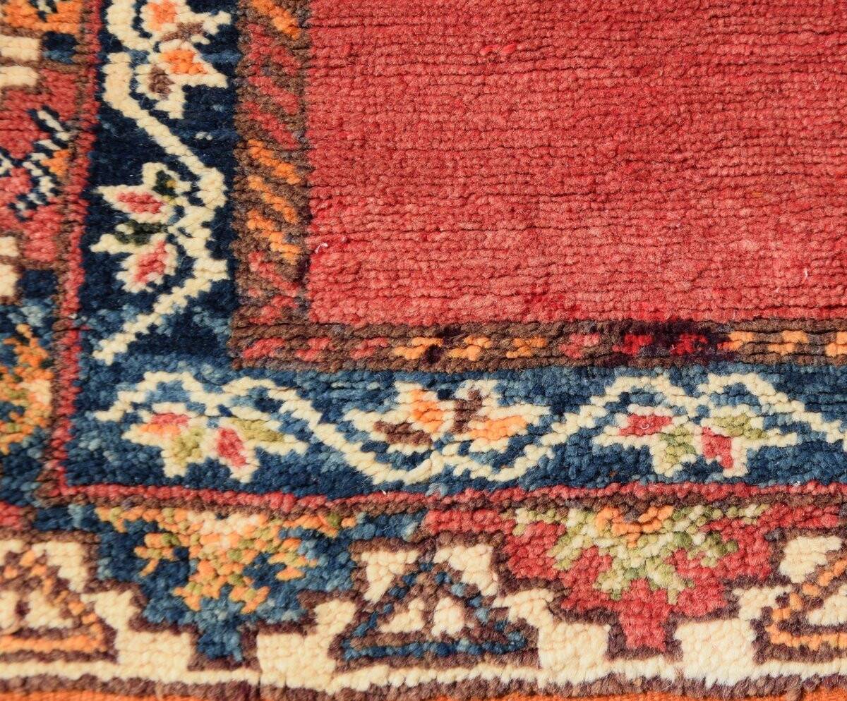 Moroccan Carpet (Taznakht), Middle Atlas: 150x250 cm "Galerie Sardje"