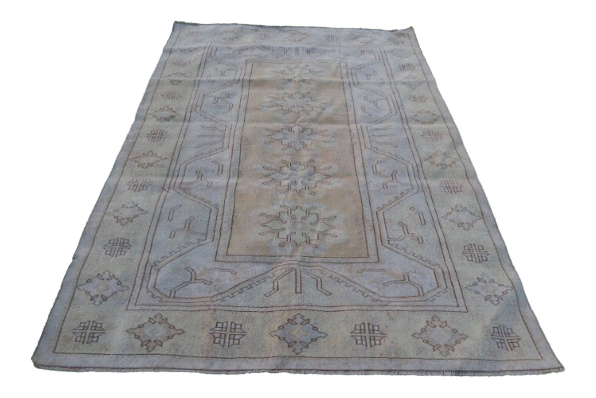 Vintage Turkish Oushak rug 195x270 cm