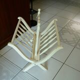 Folding magazine rack in vintage white wood