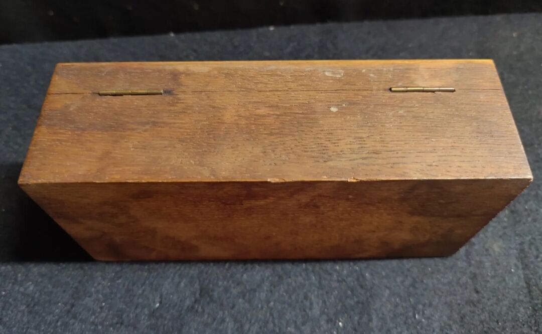 English cigarette box wood and silver plate 19th regiment london old mess