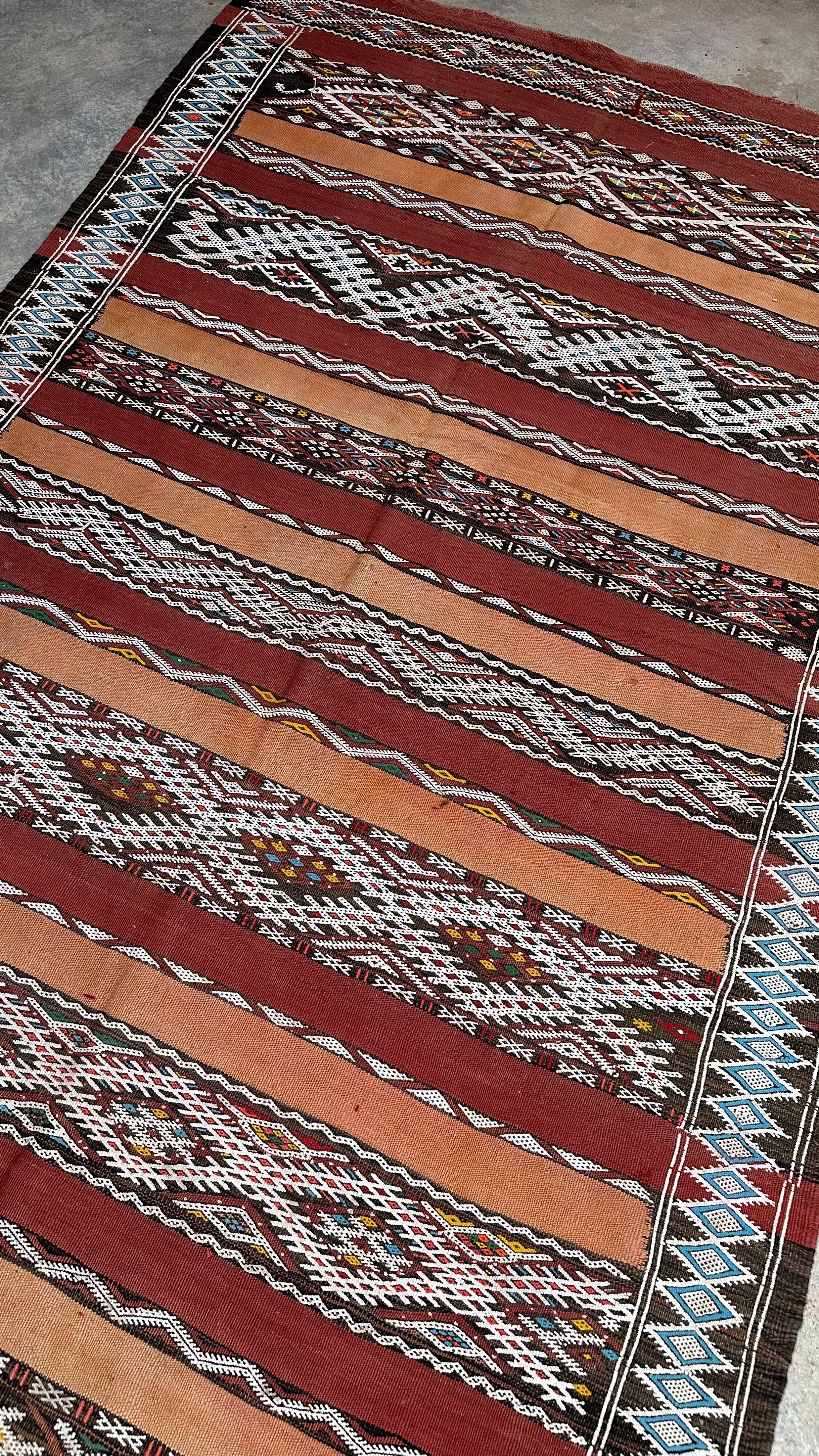 Moroccan kilim zayan rug - 312 x 153 cm.