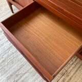 Teak row Johannes Andersen Samcom