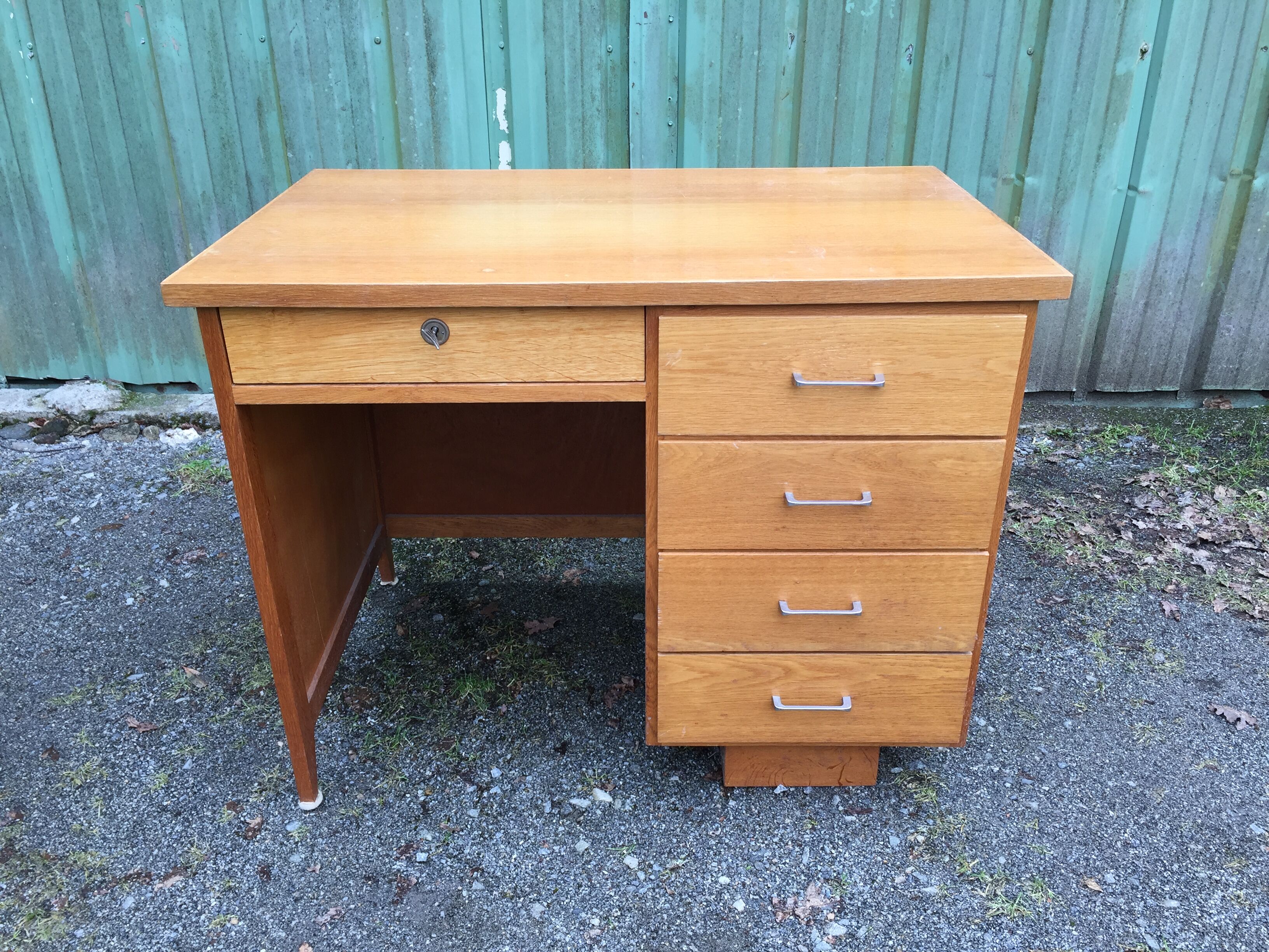 Vintage oak desk with 5 drawers.