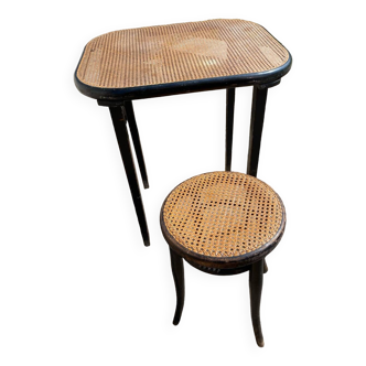 Thonet table and stool set