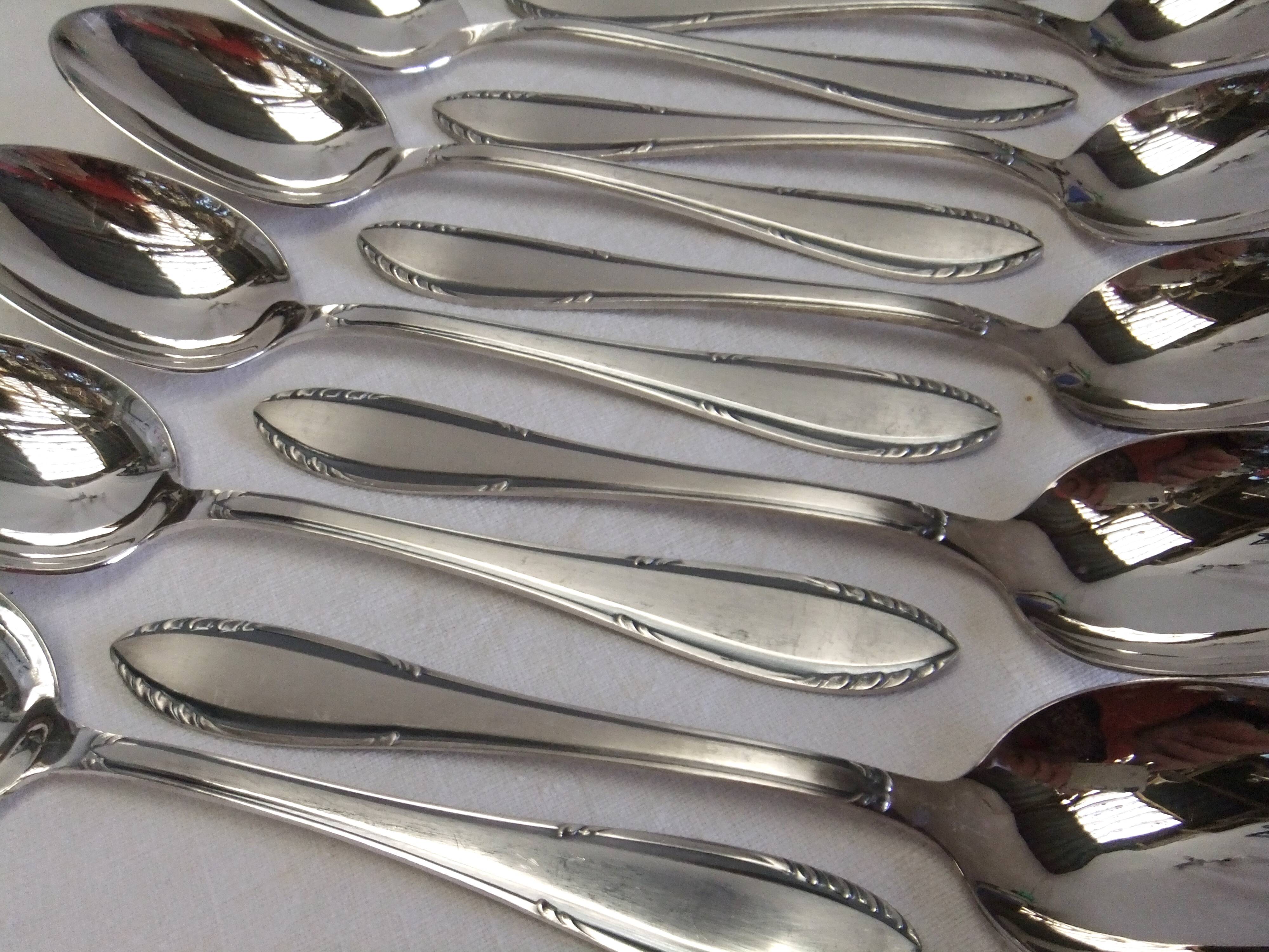 Silver plated metal spoons net service cutlery goldsmith Reneka soup