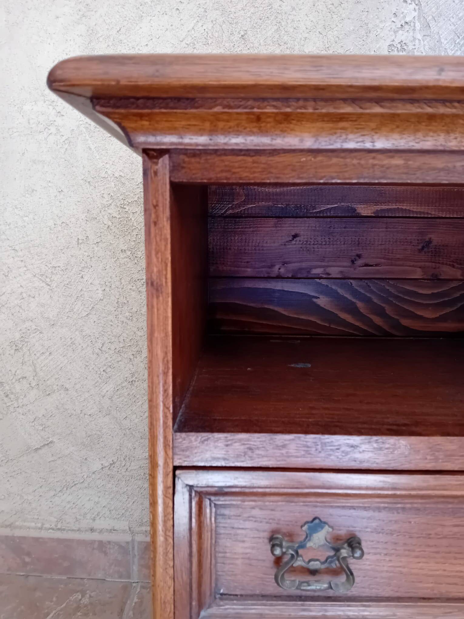 Provençal-style bedside tables