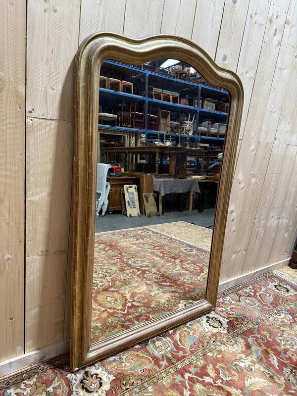 Miroir époque Louis Philippe à chapeau de gendarme