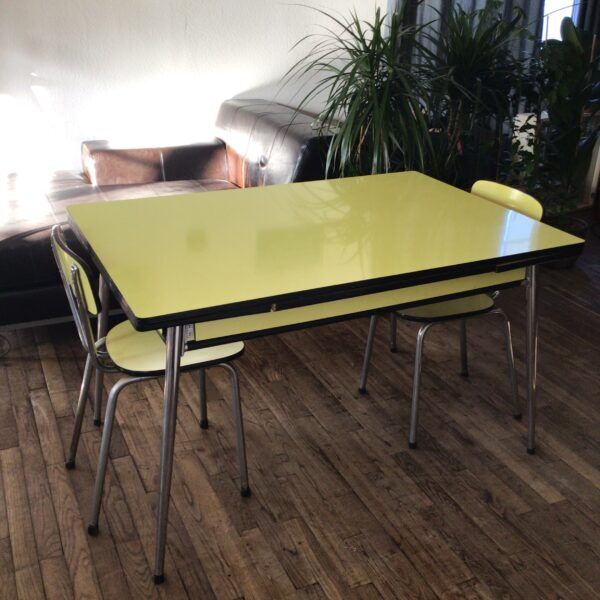 Formica set table and chairs