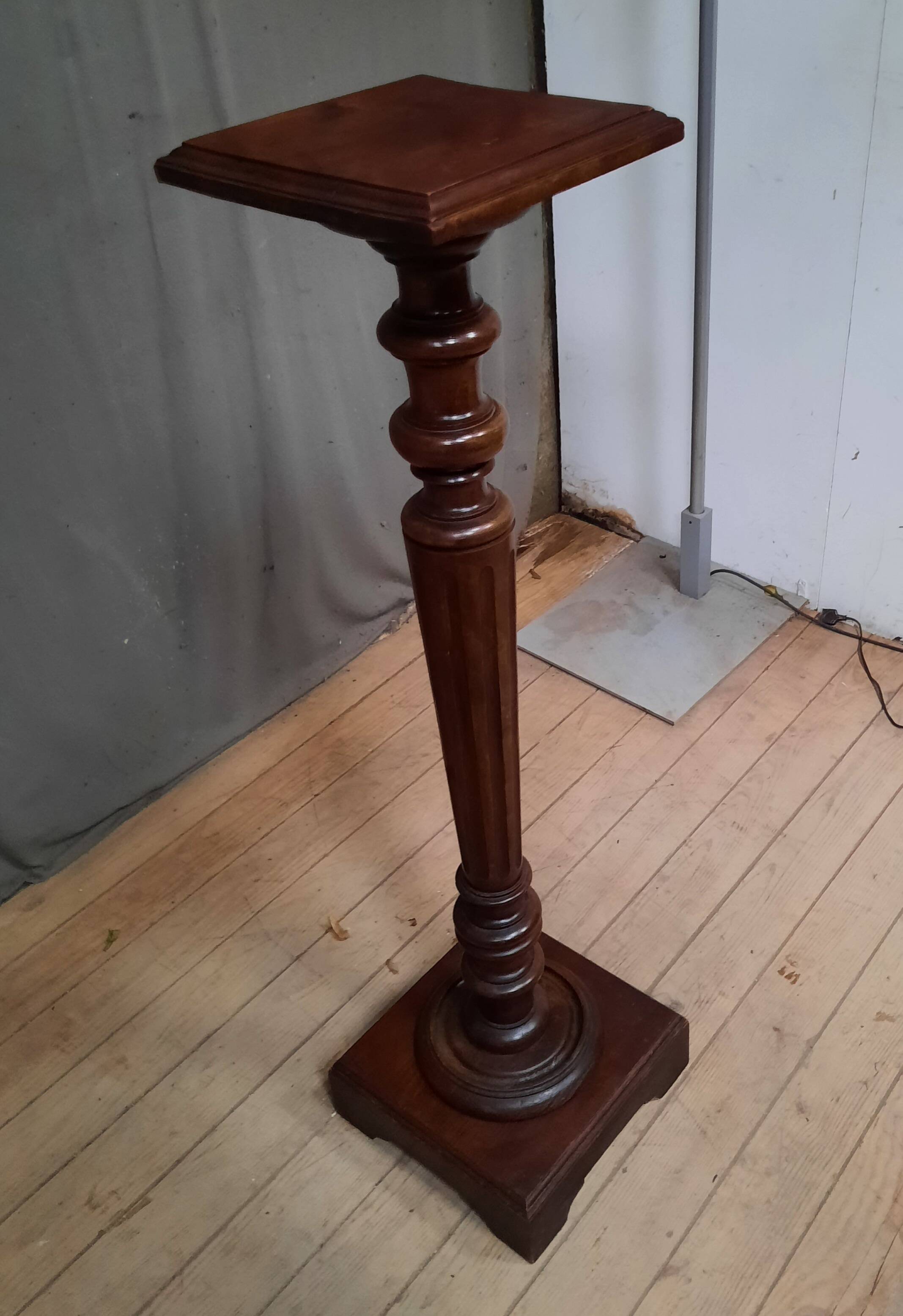 Louis XVI style pedestal table