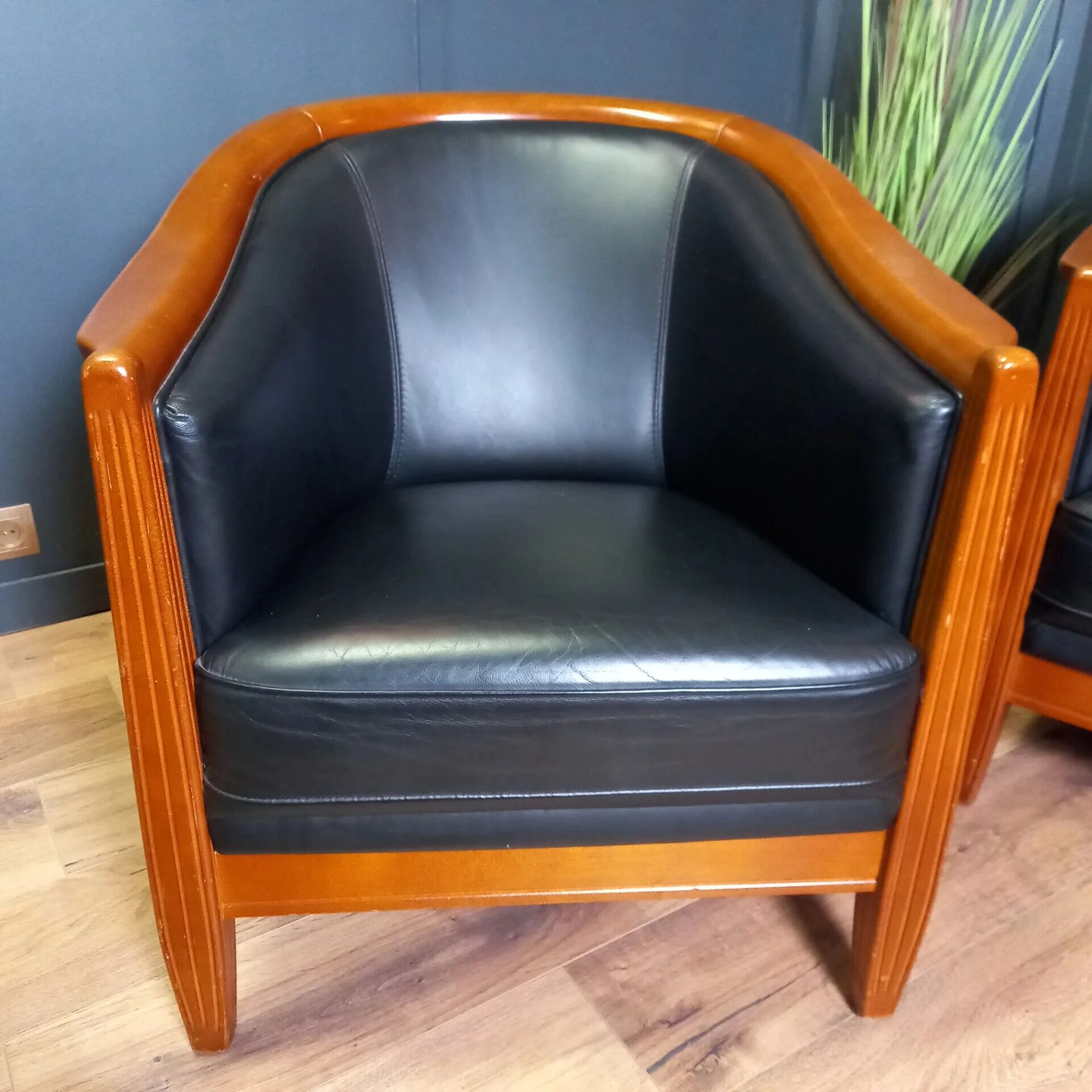 Dark blue club armchair (2x)