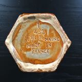 Onnaing dabbling pitcher