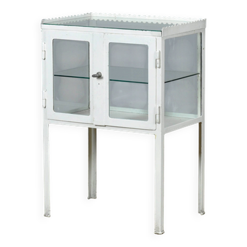 Medical display cabinet, circa 1920