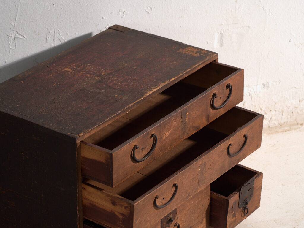 Antique Japanese tansu chest – Japan, circa 1910