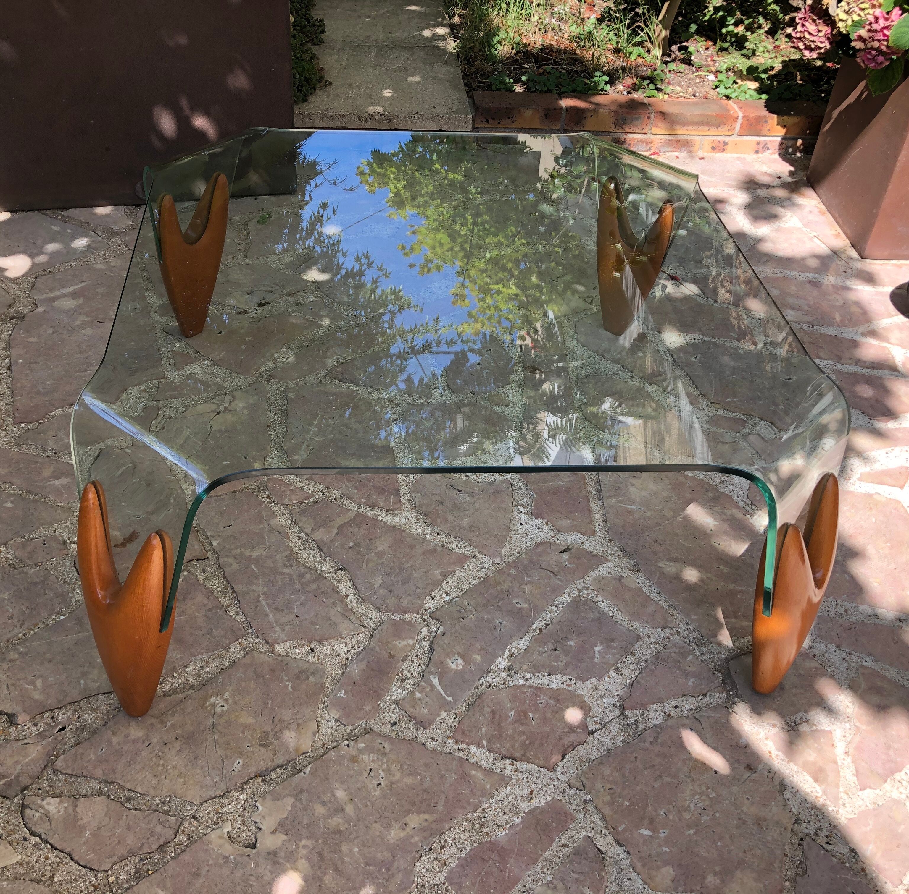 Design lounge coffee table