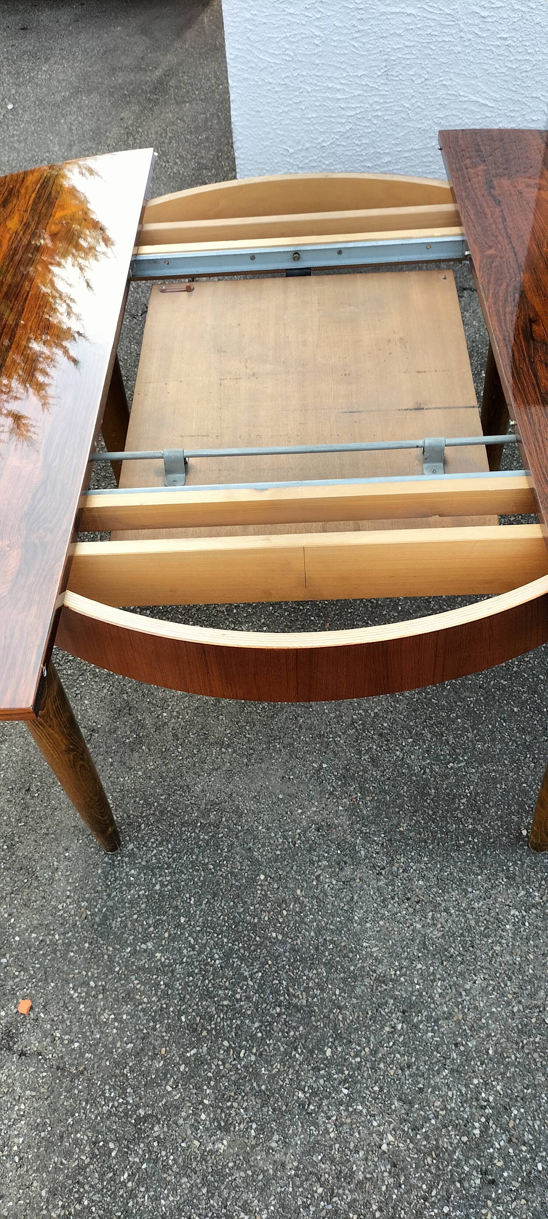 Table de salle à manger