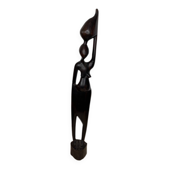 Statuette femme portant une jarre en bois 47cm