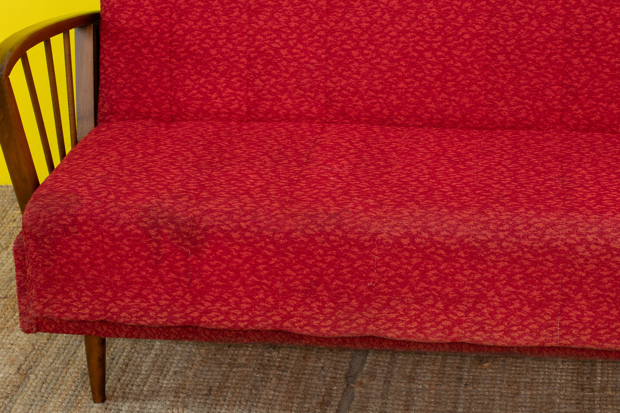 Scandinavian sofa 165 cm