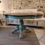 Violin table